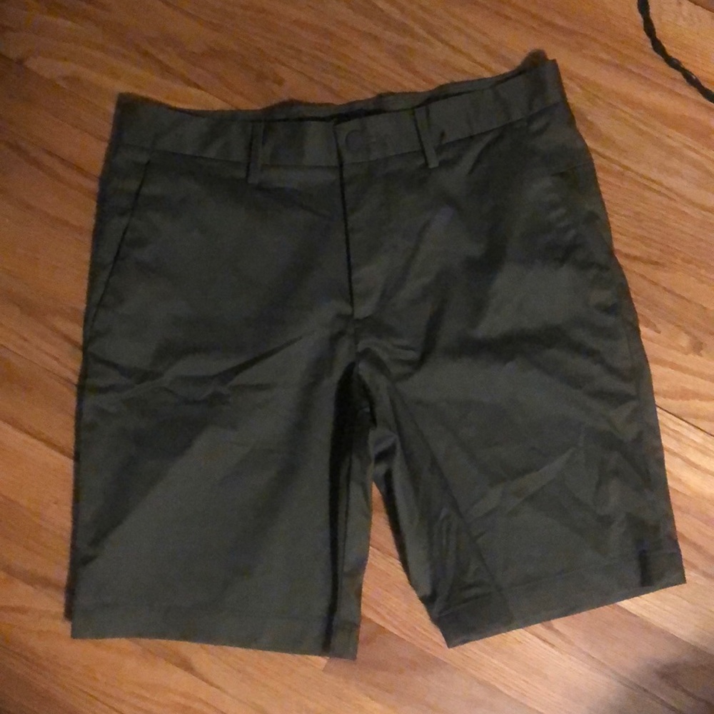 Banana Republic Aiden short
